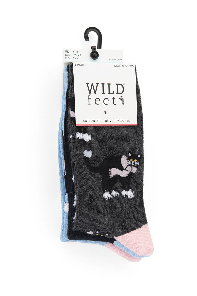 Ladies Black Cat Socks Packaging